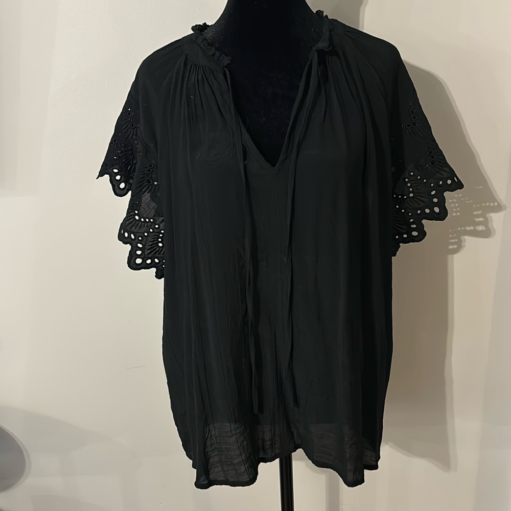 Short Sleeve Eyelet Flowy Top